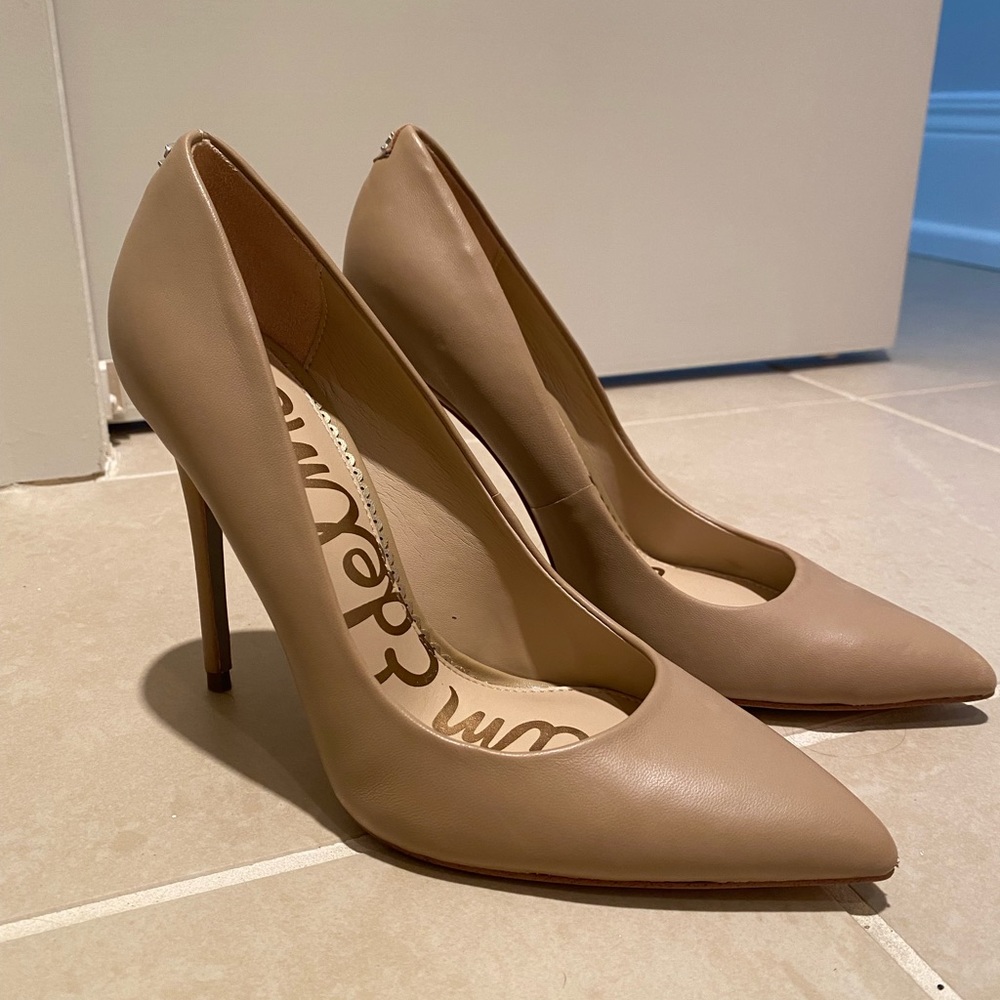 Sam Edelman - Hazel Pointed Heel